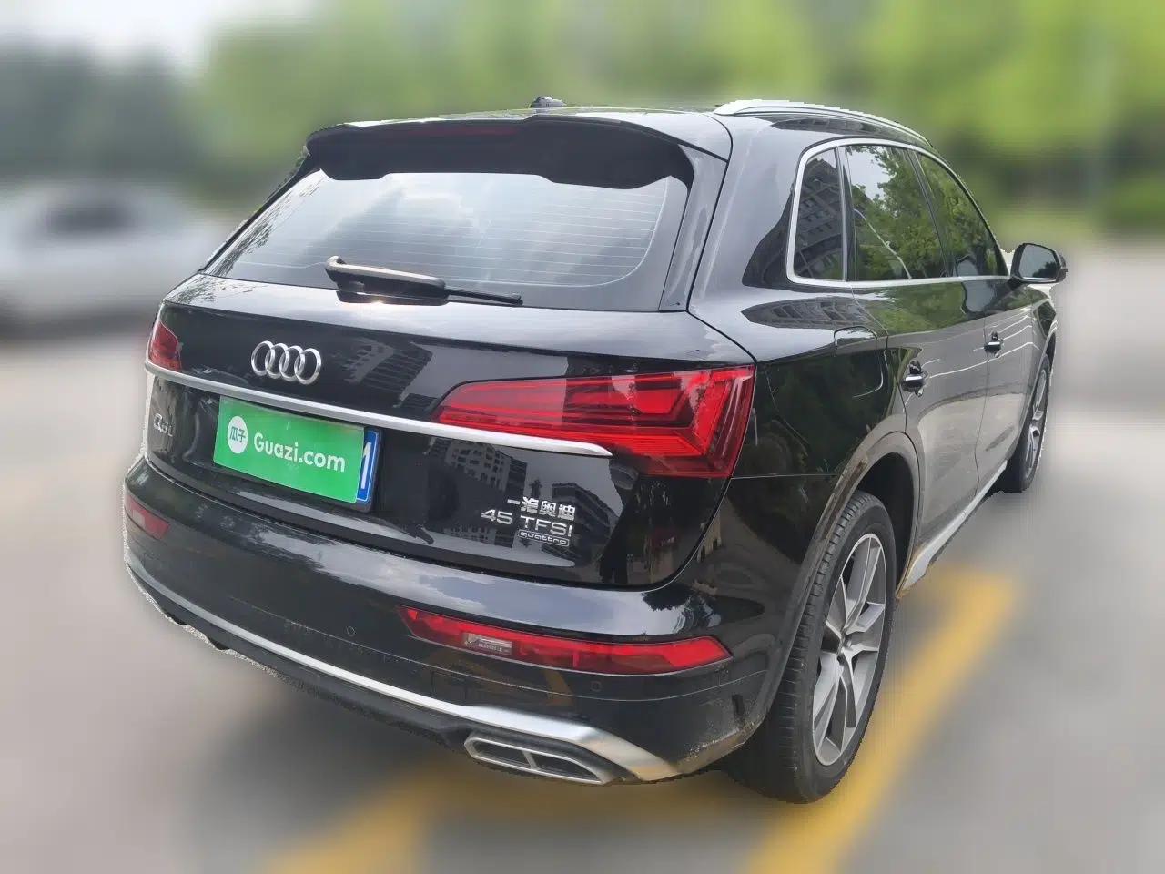 Audi Q5L 2022 45T Luxury Dynamic Model — миниатюра 6
