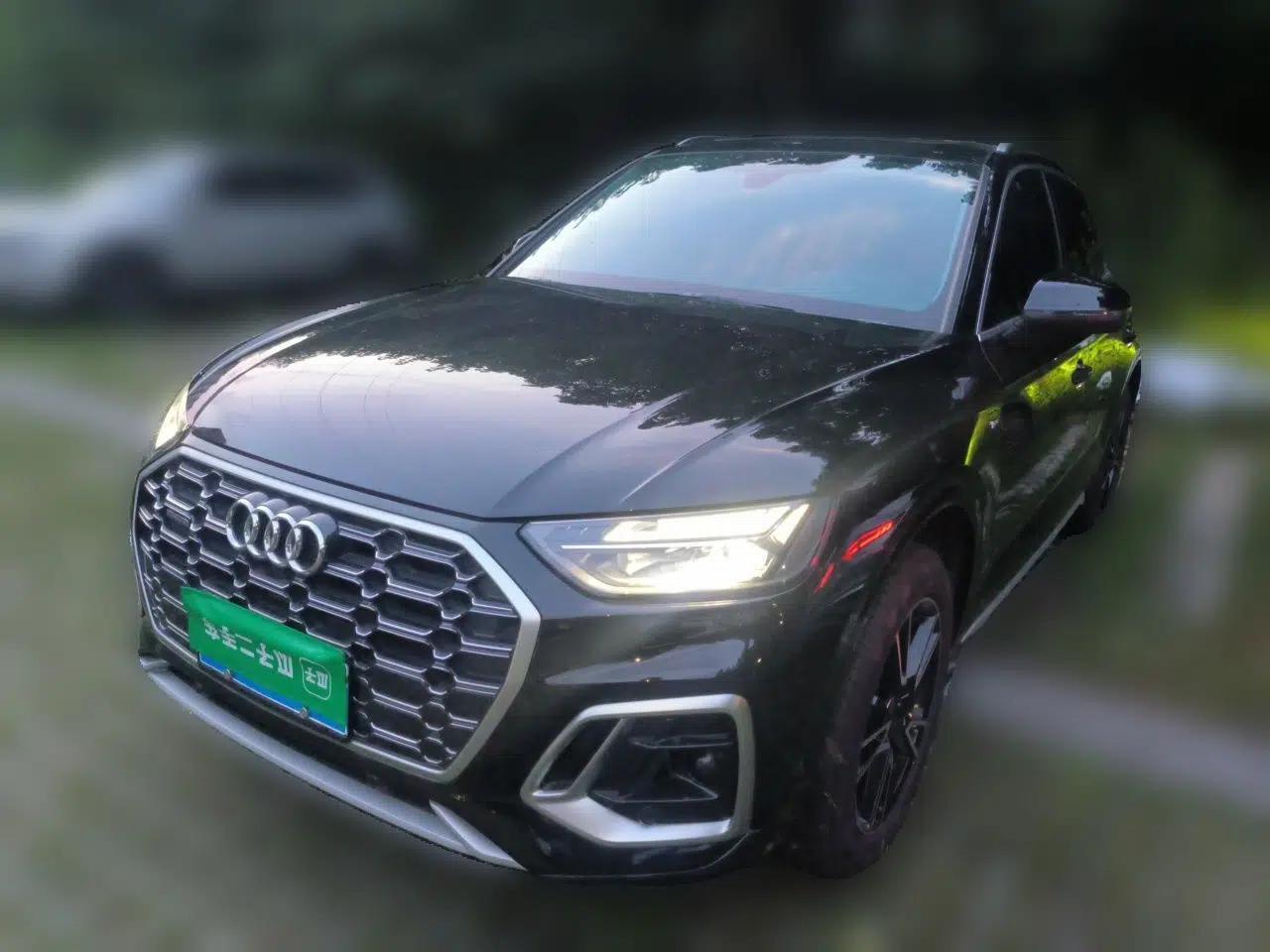 Audi Q5L 2025 40 TFSI Fashionable and Dynamic Edition — миниатюра 1