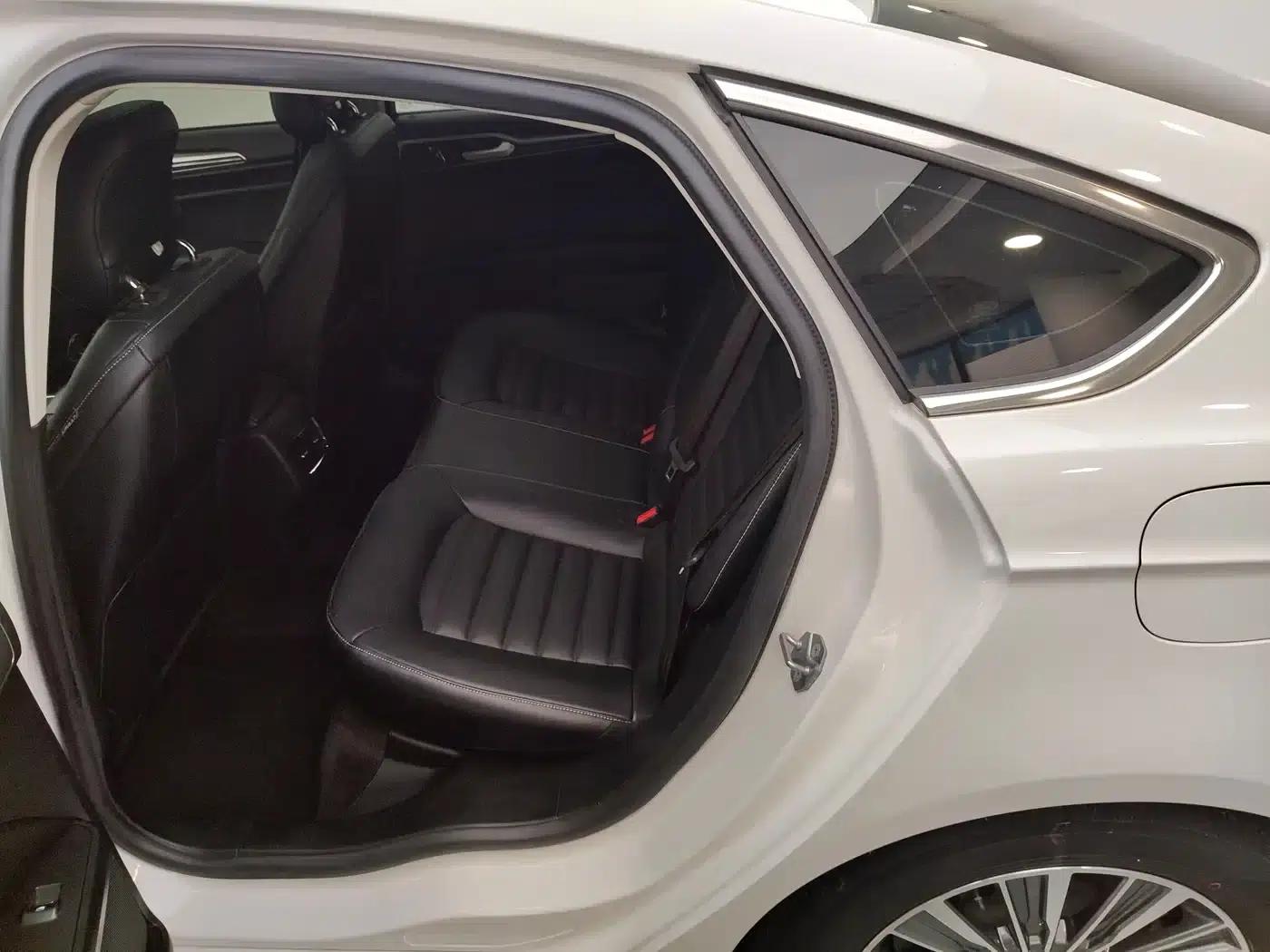 Mondeo PHEV 2018 2.0 PHEV Intelligent Control Fashion Model (National VI Emission Standard) — миниатюра 15