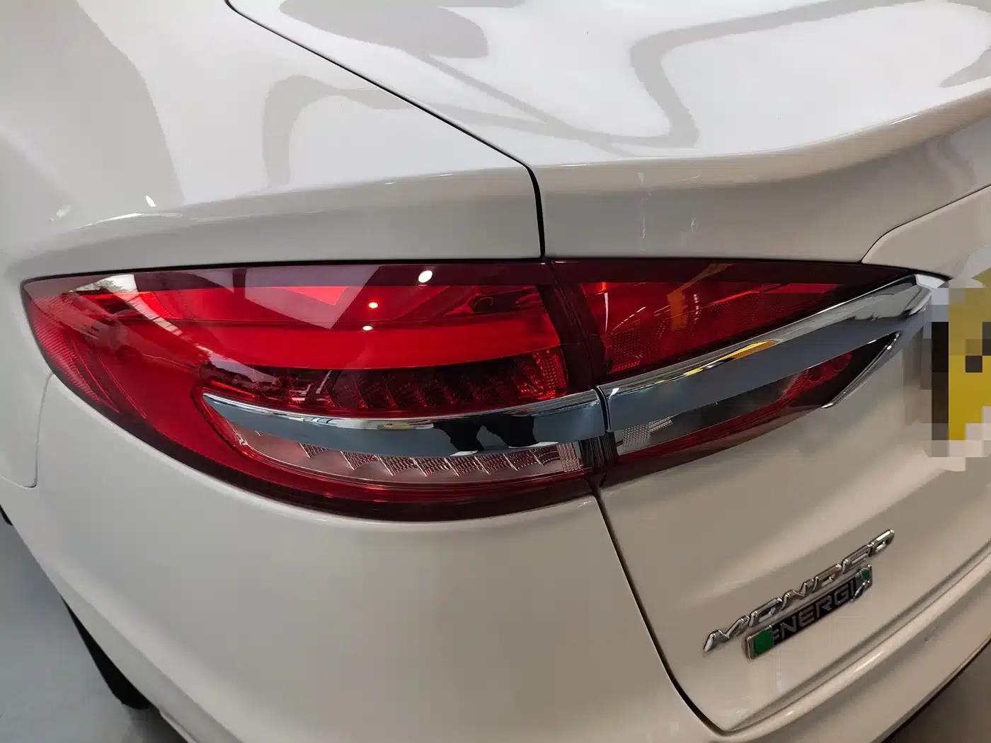 Mondeo PHEV 2018 2.0 PHEV Intelligent Control Fashion Model (National VI Emission Standard) — миниатюра 6