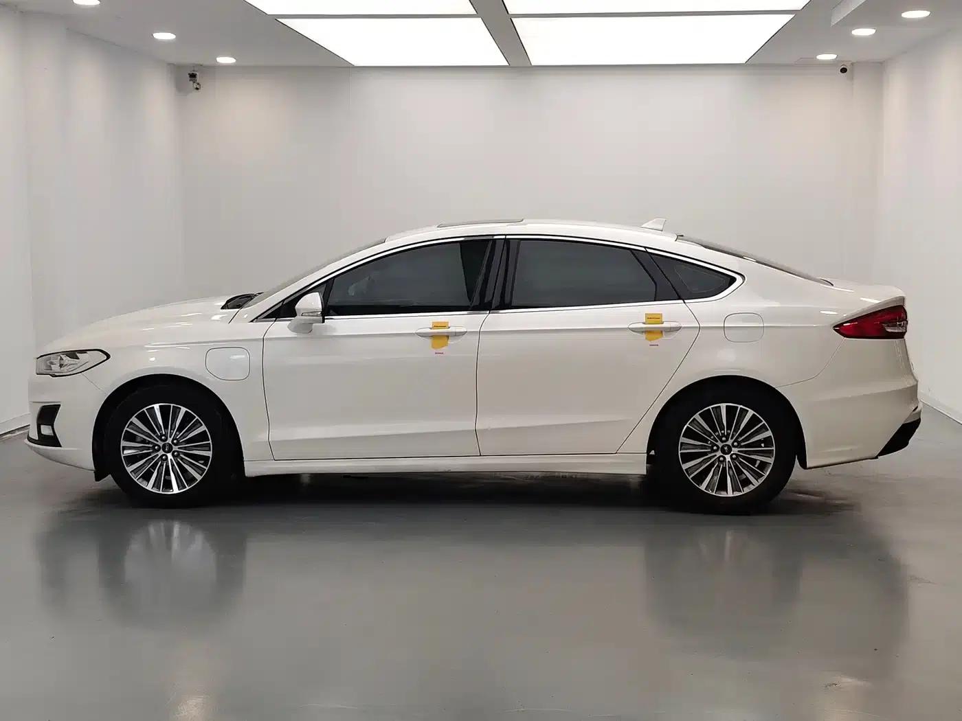 Mondeo PHEV 2018 2.0 PHEV Intelligent Control Fashion Model (National VI Emission Standard) — миниатюра 7