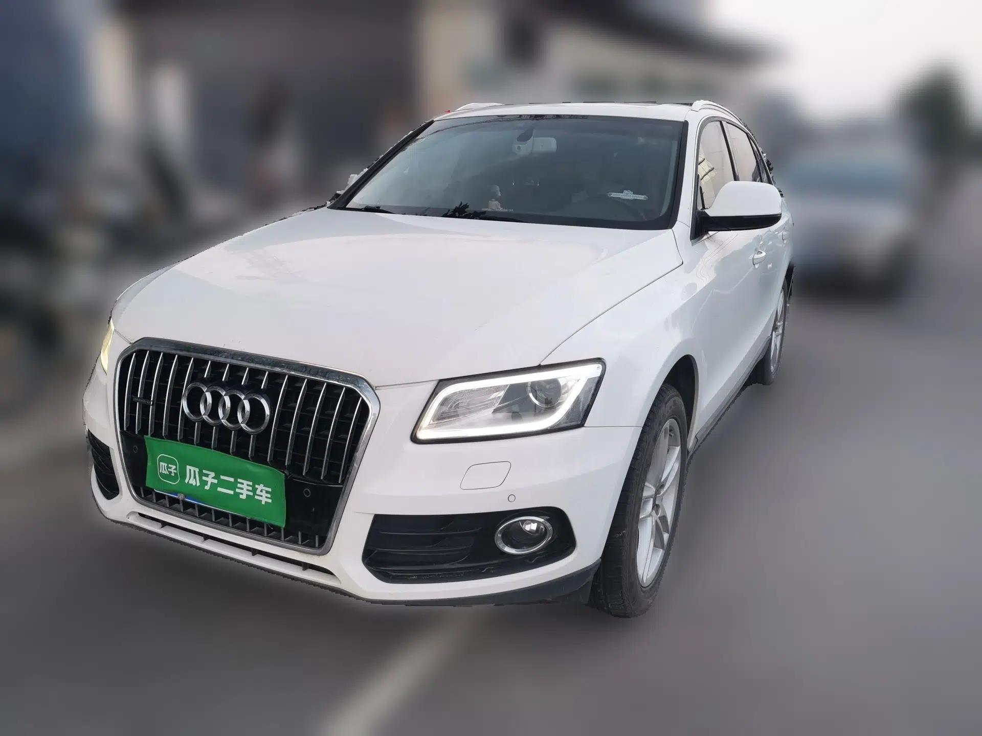 Audi Q5 2016 40 TFSI Comfort Model — миниатюра 1
