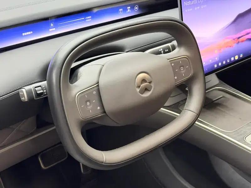 NIO ET9 2025 102kWh Signature Edition — миниатюра 11