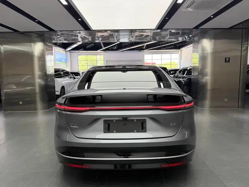NIO ET9 2025 102kWh Signature Edition — миниатюра 4