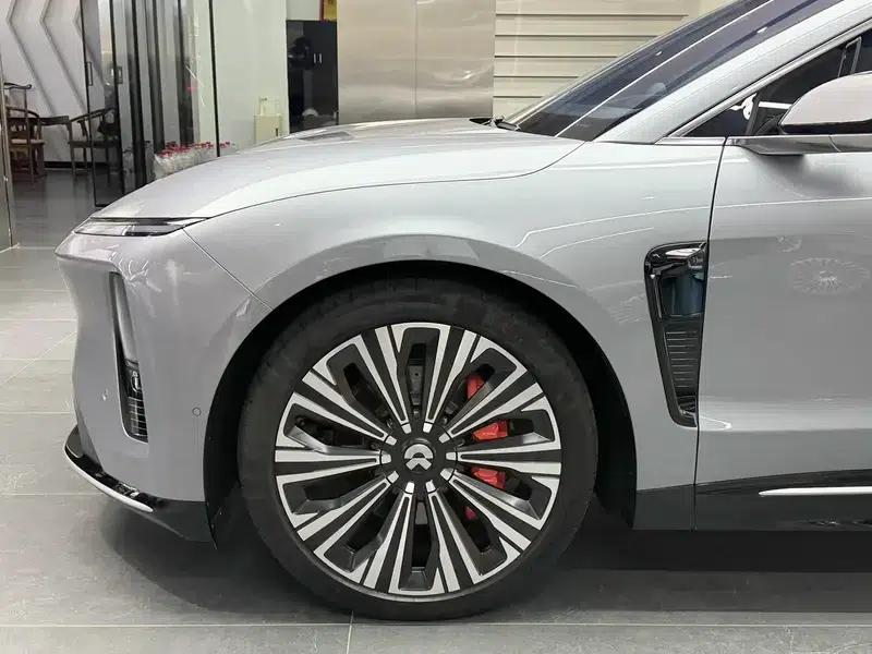 NIO ET9 2025 102kWh Signature Edition — миниатюра 9