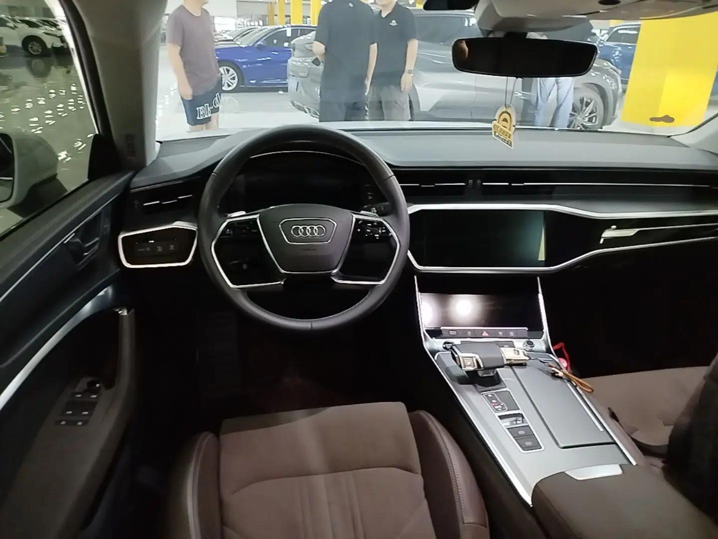 Audi A7L 2024 45TFSI S-line Dream-Building Edition Flow Crystal Package — миниатюра 13