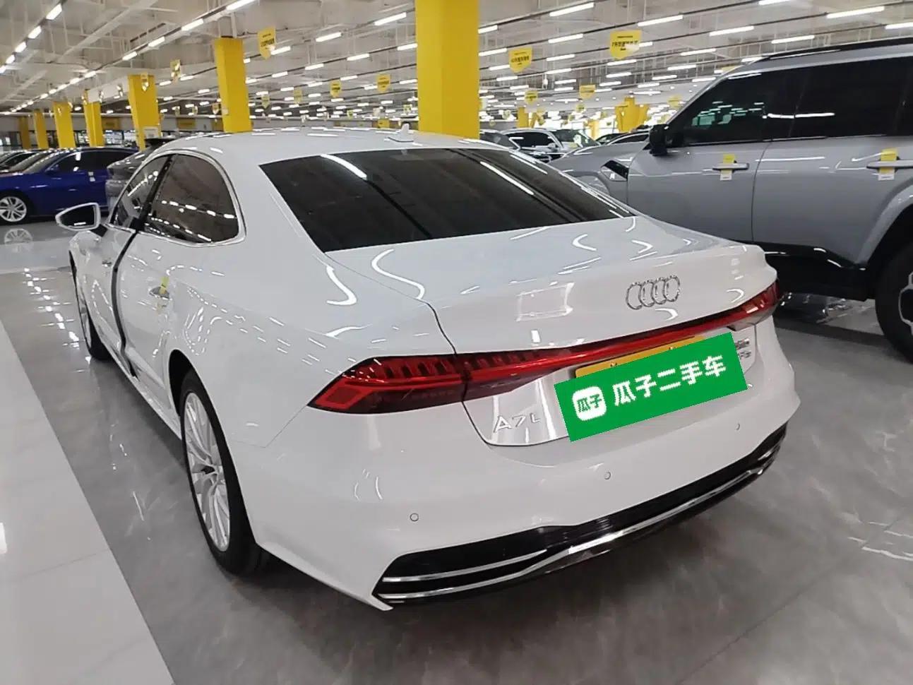 Audi A7L 2024 45TFSI S-line Dream-Building Edition Flow Crystal Package — миниатюра 4