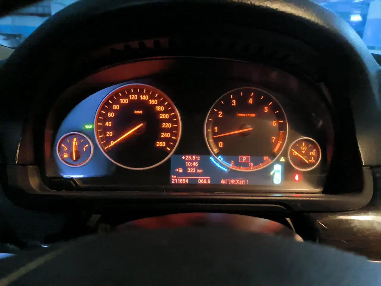 BMW 5 Series 2012 530Li Luxury Model — миниатюра 11