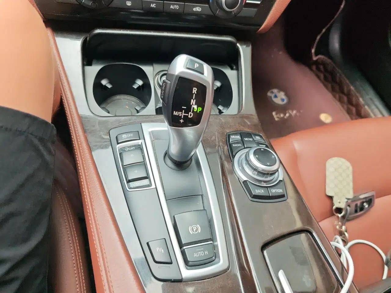 BMW 5 Series 2014 525Li Leading Model — миниатюра 14