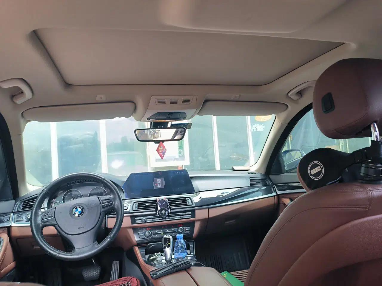 BMW 5 Series 2014 520Li Elegant Model — миниатюра 18