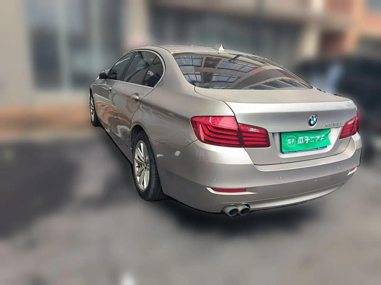BMW 5 Series 2014 520Li Elegant Model — миниатюра 4