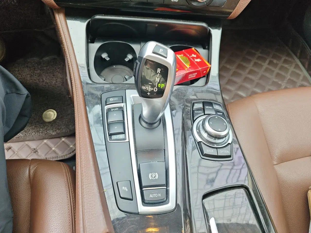 BMW 5 Series 2013 525Li Leading Model — миниатюра 14