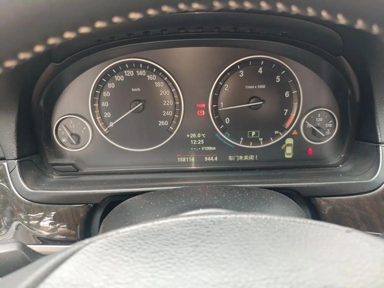 BMW 5 Series 2013 525Li Leading Model — миниатюра 11