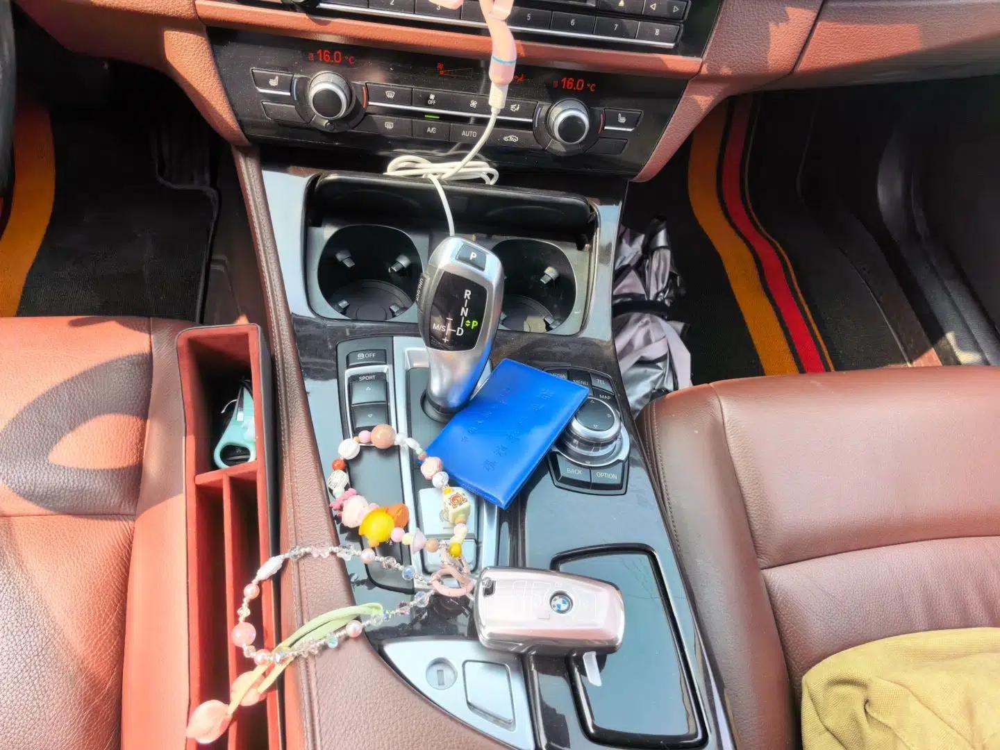 BMW 5 Series 2013 525Li Leading Model — миниатюра 14