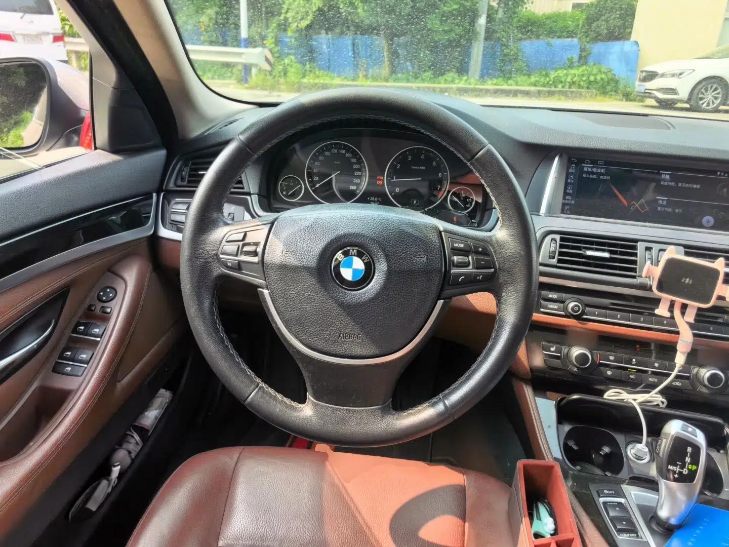 BMW 5 Series 2013 525Li Leading Model — миниатюра 10