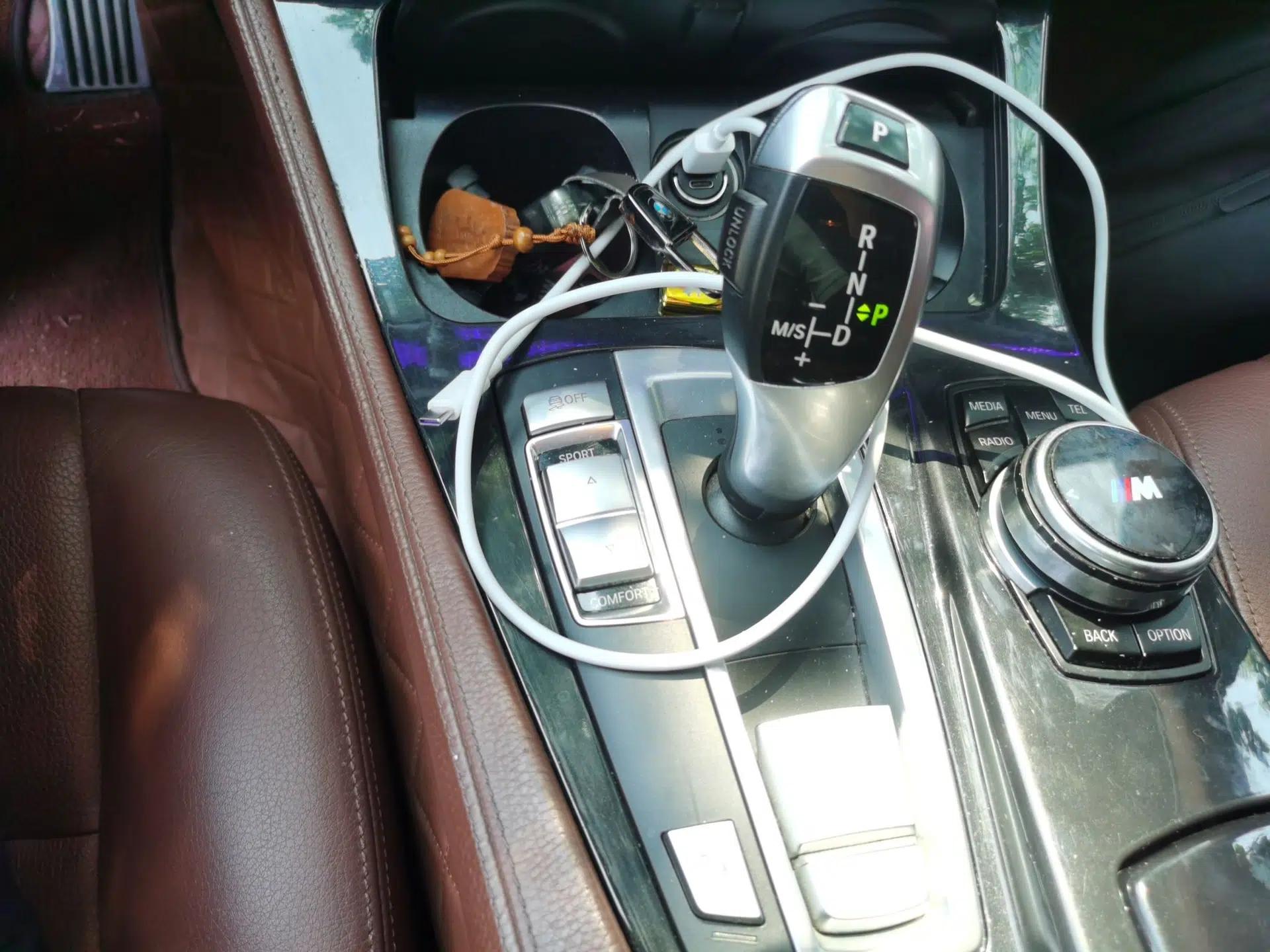 BMW 5 Series 2017 520Li Elegant Edition — миниатюра 14
