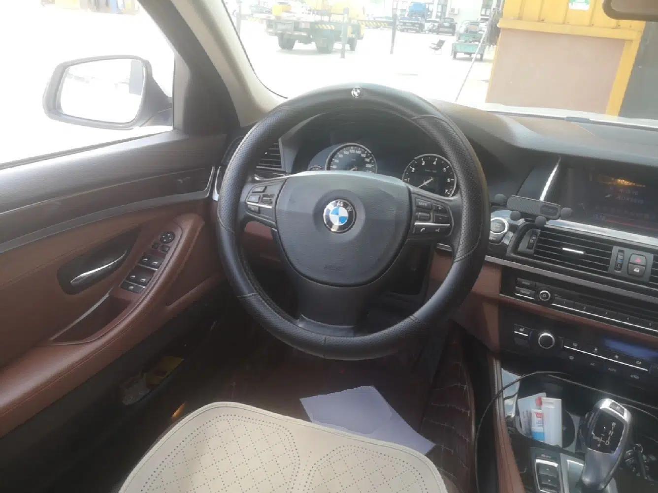 BMW 5 Series 2014 525Li Leading Model — миниатюра 13