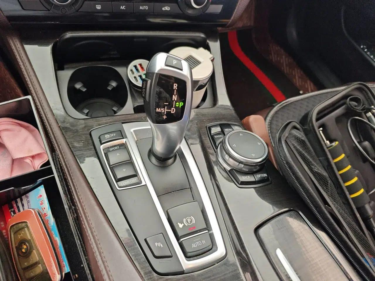 BMW 5 Series 2014 525Li Luxury Design Package — миниатюра 14