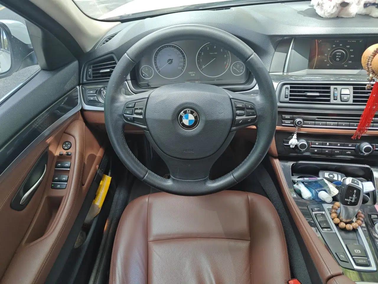 BMW 5 Series 2013 520i Elegant Edition — миниатюра 10