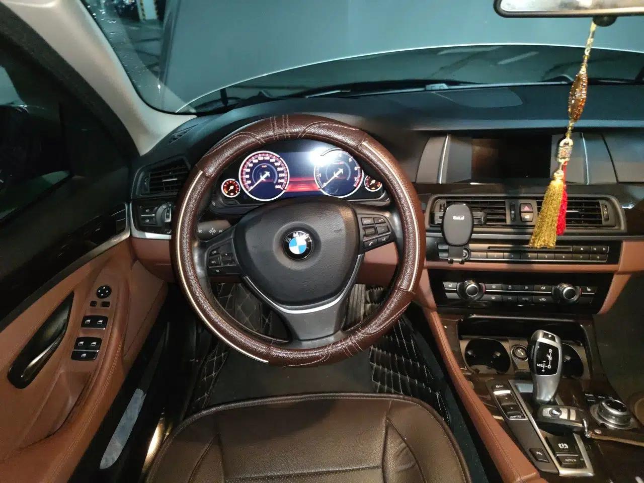 BMW 5 Series 2017 525Li Leading Model — миниатюра 10