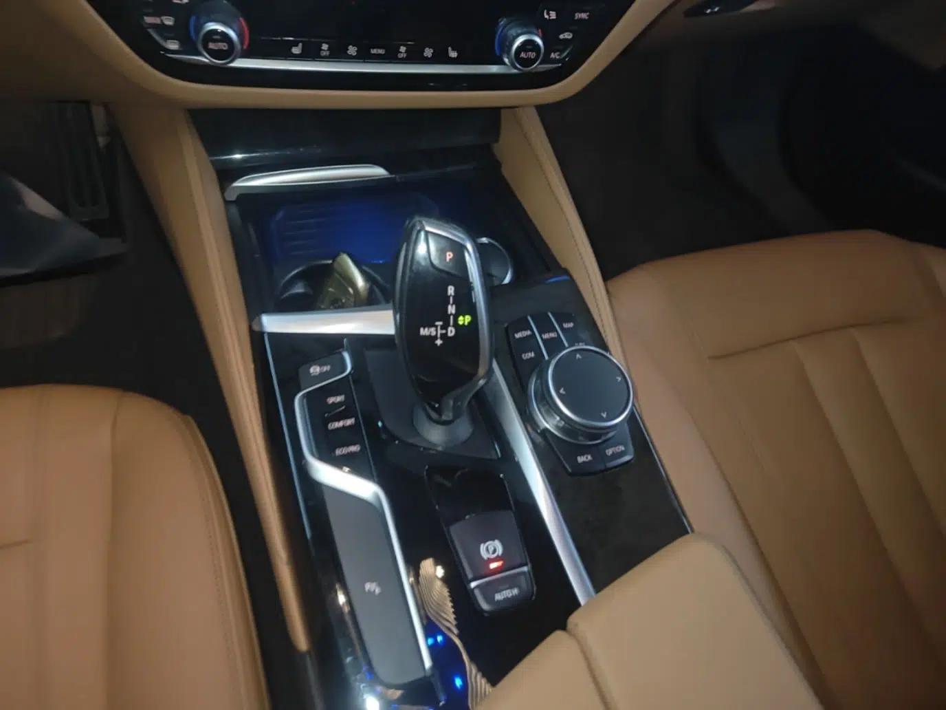 BMW 5 Series 2018 530Li xDrive M Sport Package — миниатюра 21