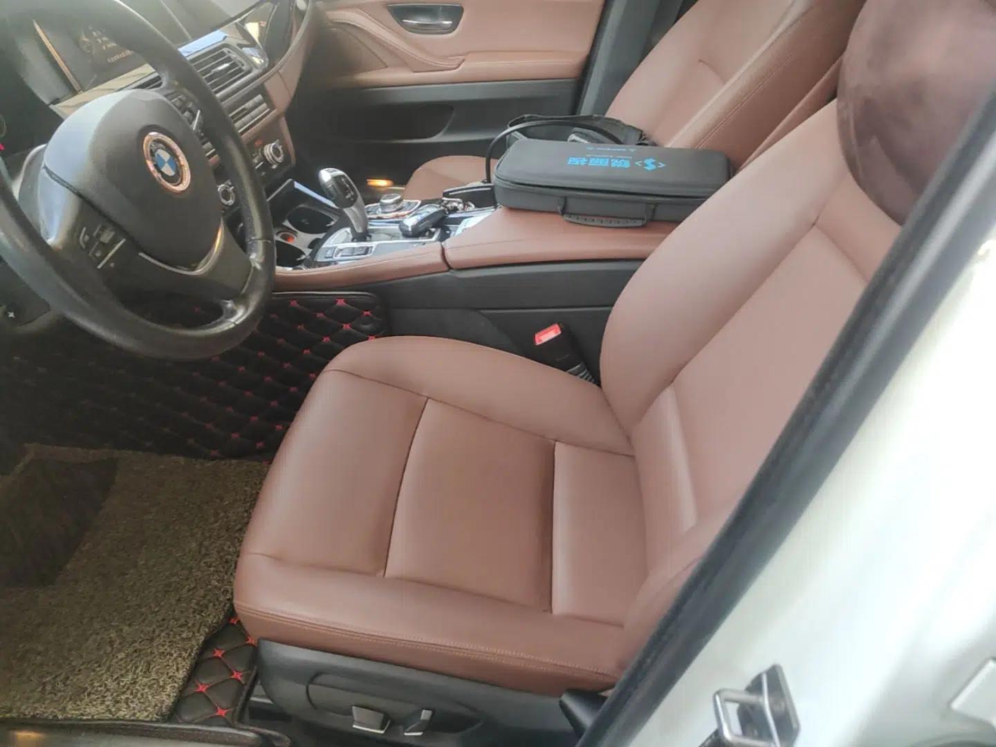 BMW 5 Series 2017 520Li Elegant Edition — миниатюра 17