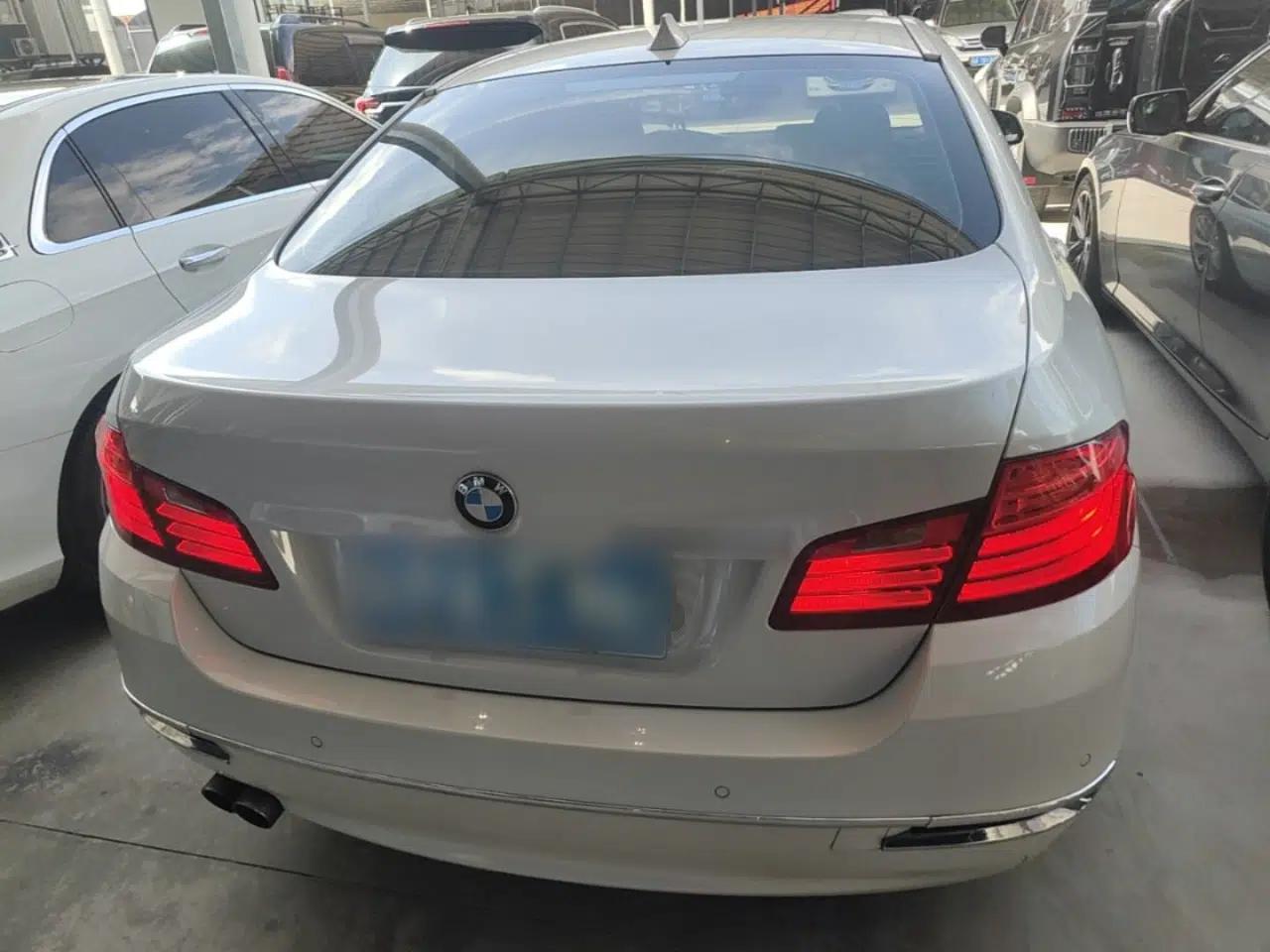 BMW 5 Series 2017 520Li Elegant Edition — миниатюра 5