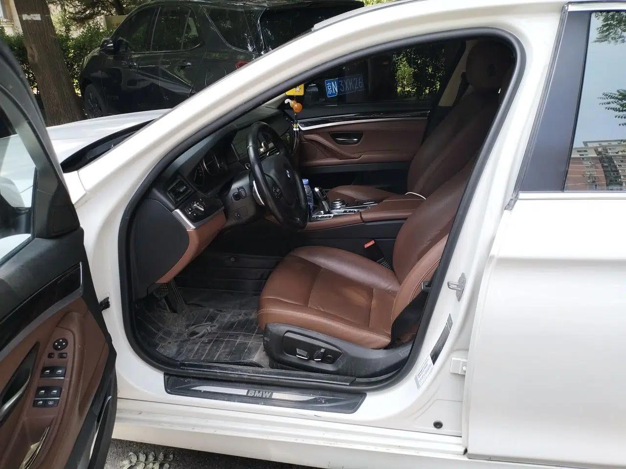 BMW 5 Series 2014 535Li Leading Model — миниатюра 15
