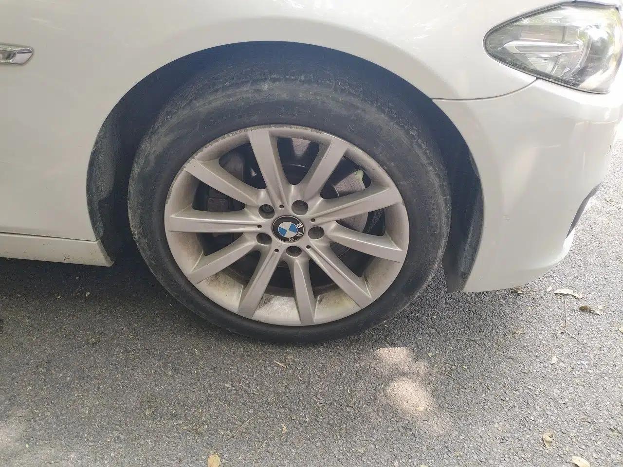 BMW 5 Series 2014 535Li Leading Model — миниатюра 8