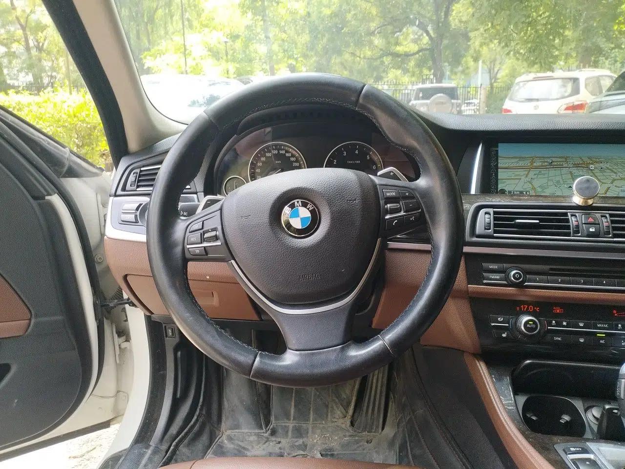 BMW 5 Series 2014 535Li Leading Model — миниатюра 10