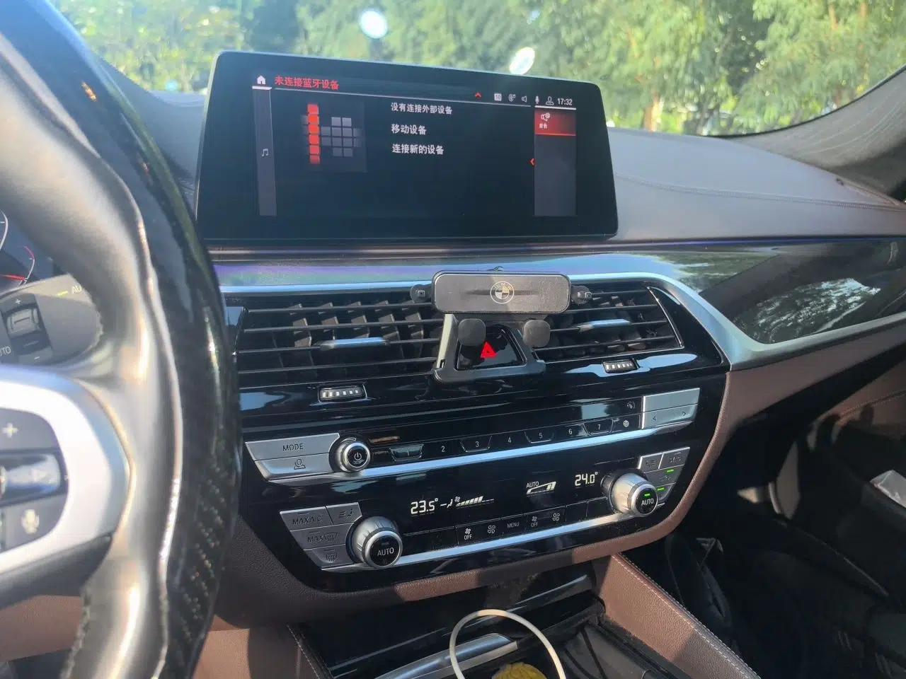 BMW 5 Series 2020 525Li M Sport Package — миниатюра 13
