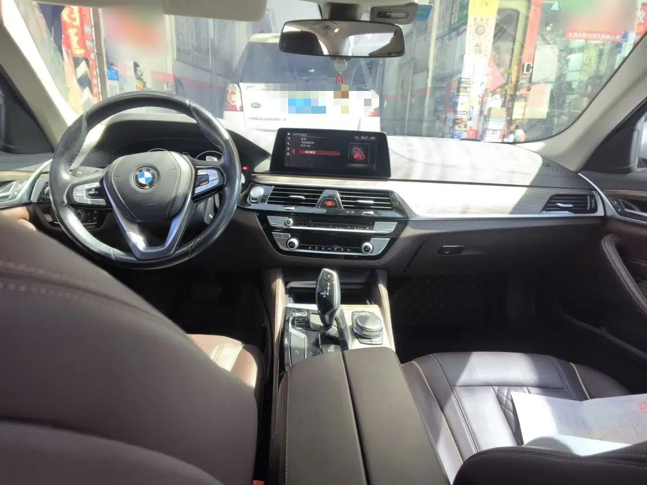 BMW 5 Series 2019 530Li Leading Model Luxury Package — миниатюра 9