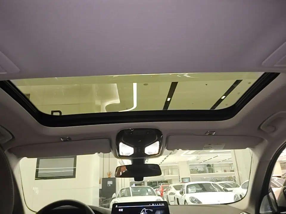 BMW 5 Series New Energy 2021 535Le Luxury Package — миниатюра 21