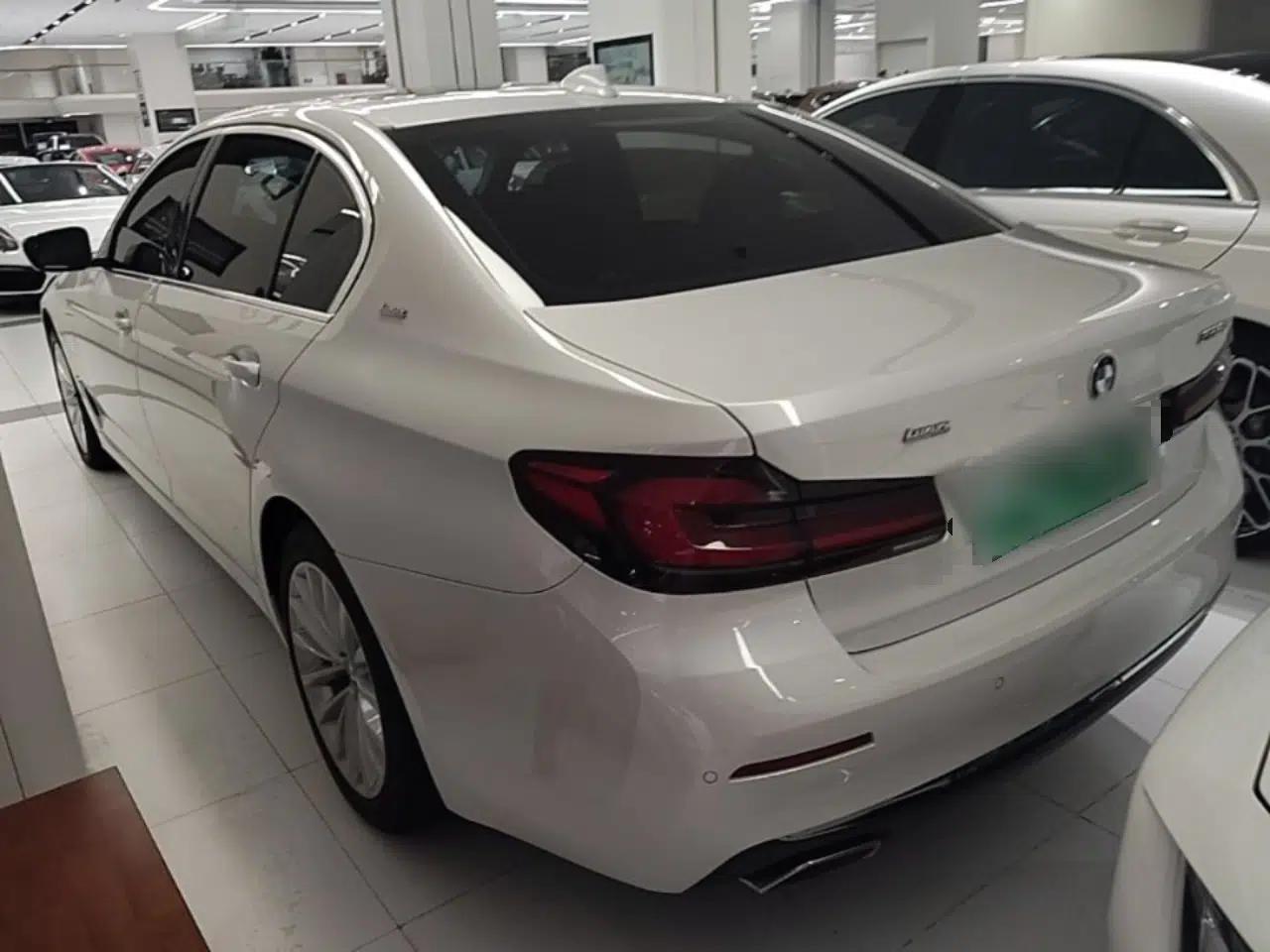 BMW 5 Series New Energy 2021 535Le Luxury Package — миниатюра 4