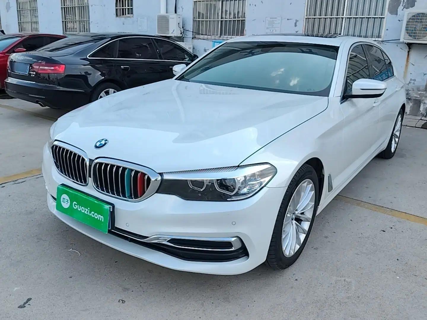 BMW 5 Series 2019 Facelifted 525Li Luxury Package — миниатюра 1