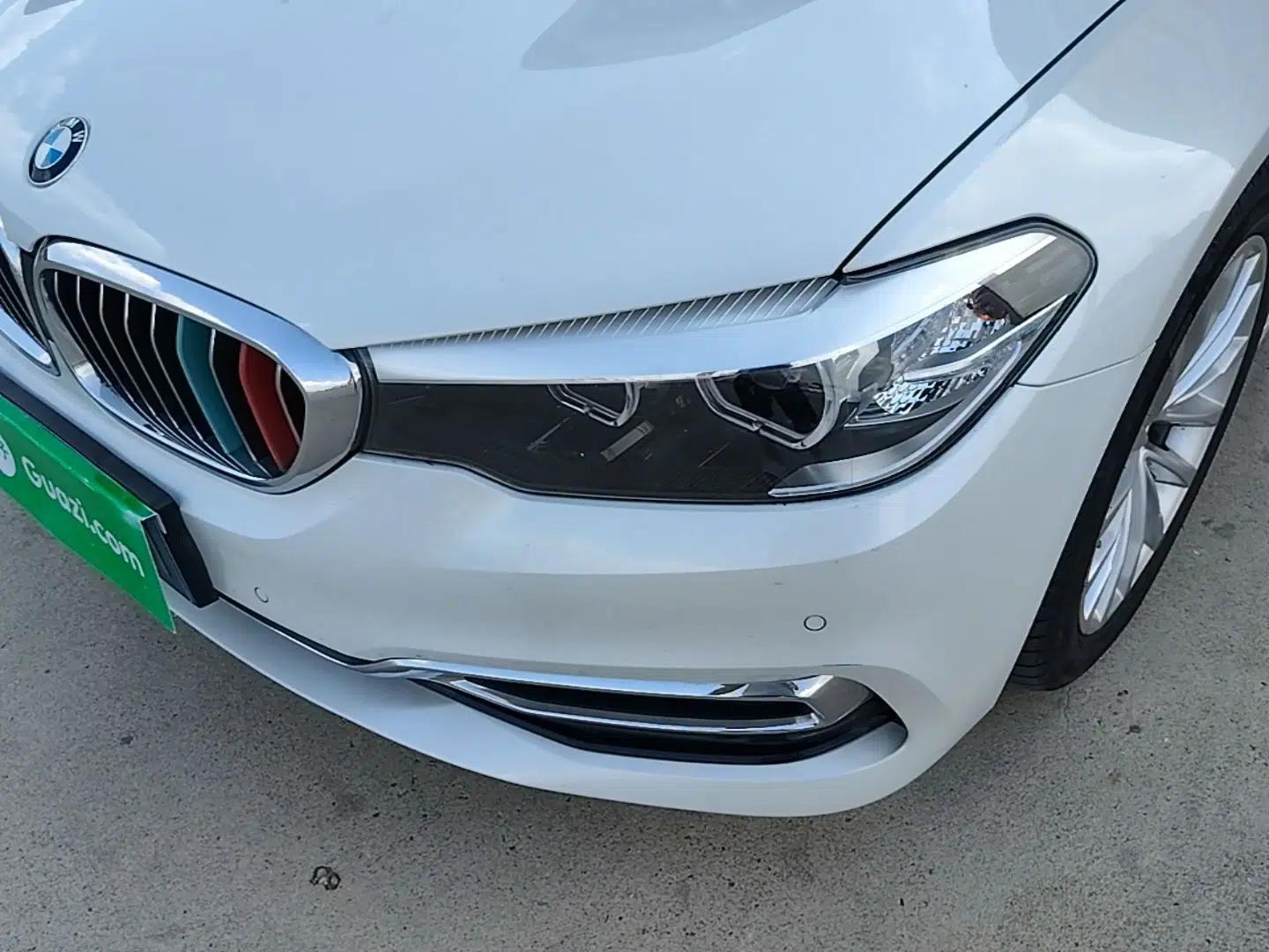 BMW 5 Series 2019 Facelifted 525Li Luxury Package — миниатюра 8