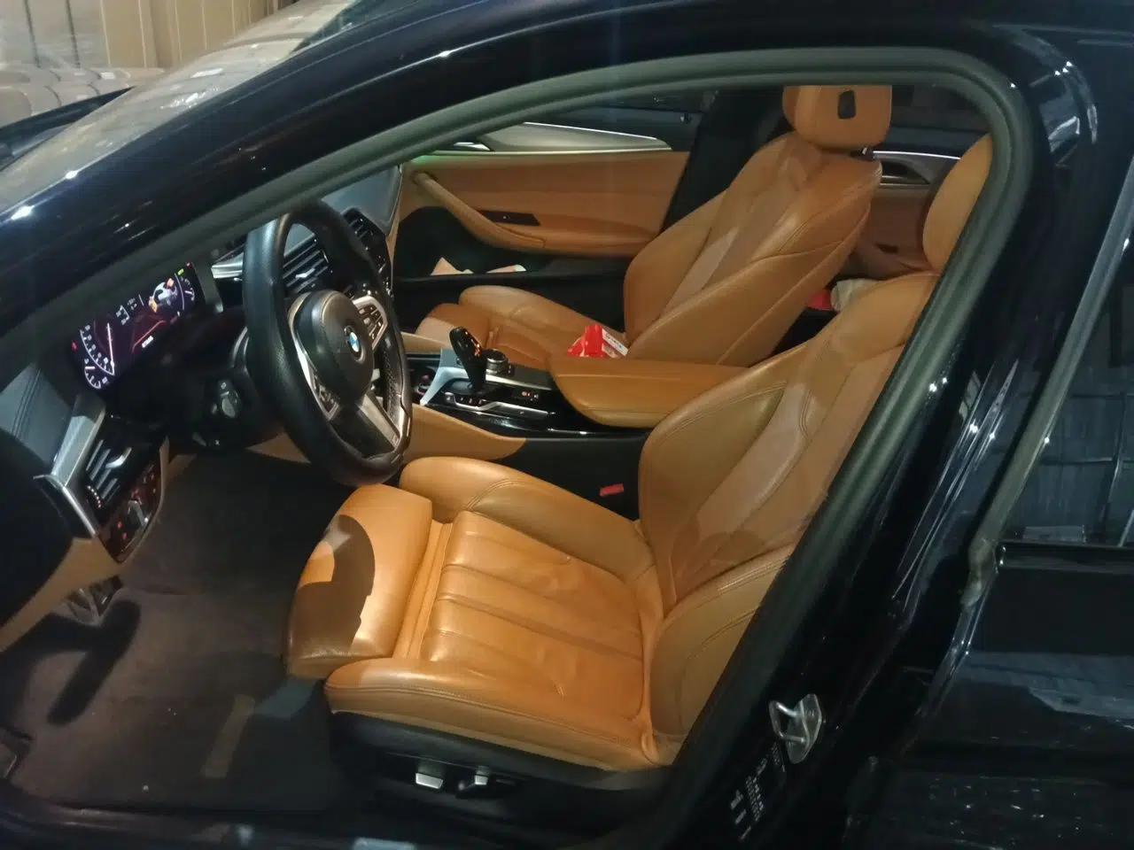 BMW 5 Series 2019 525i M Sport Package — миниатюра 15