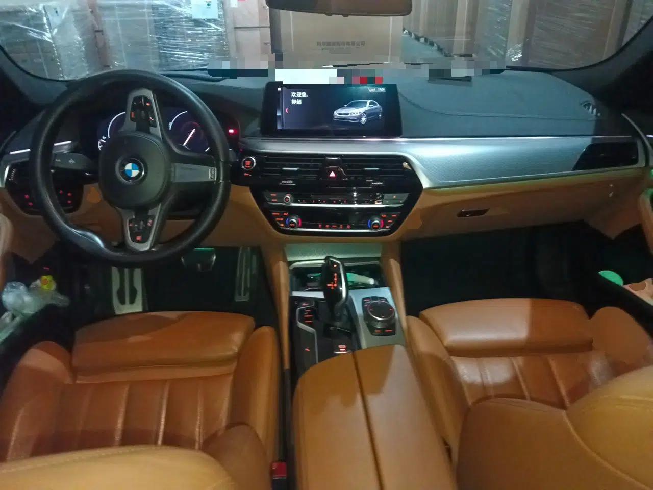 BMW 5 Series 2019 525i M Sport Package — миниатюра 9