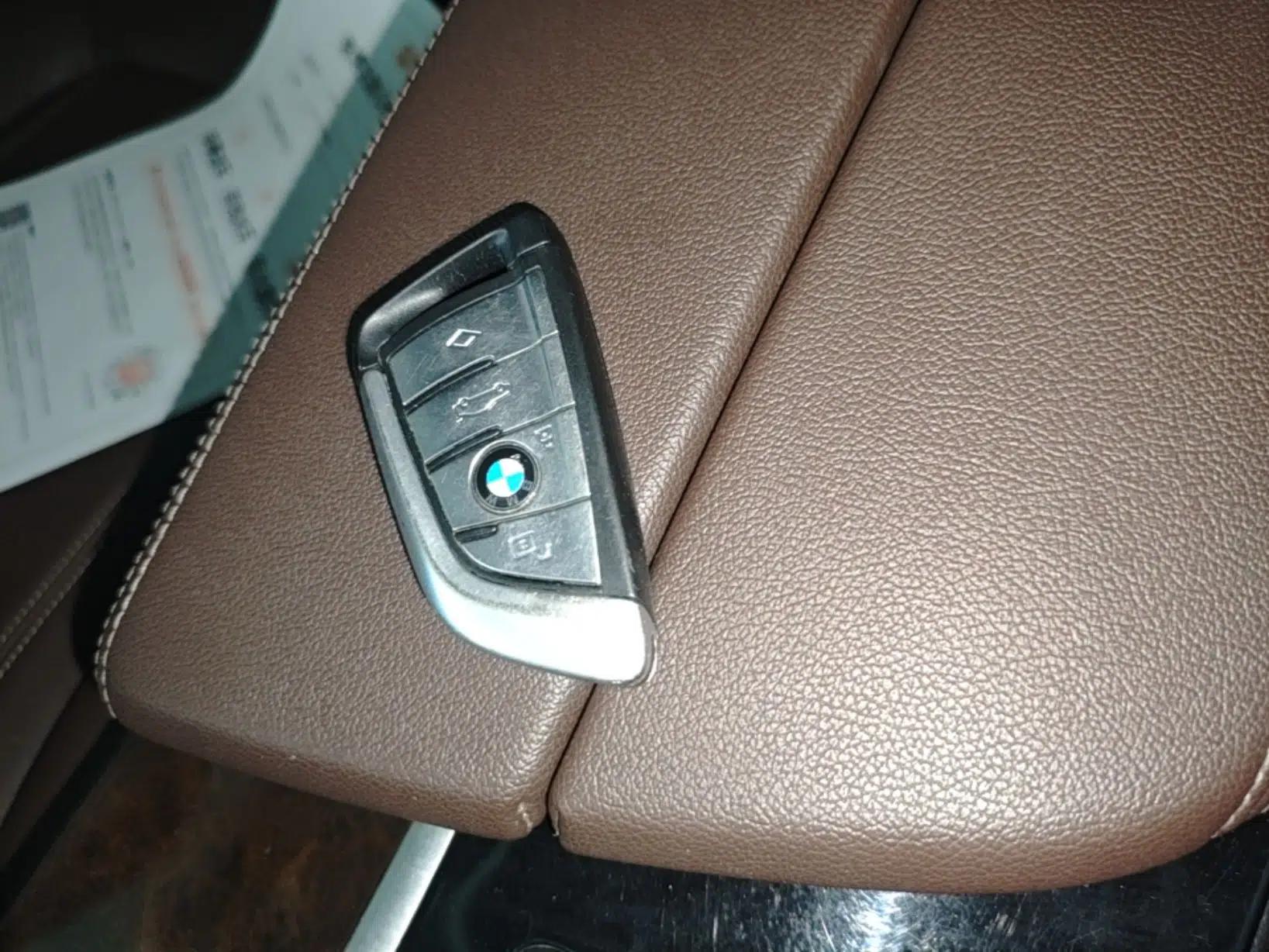 BMW 5 Series 2018 525Li Luxury Package — миниатюра 28