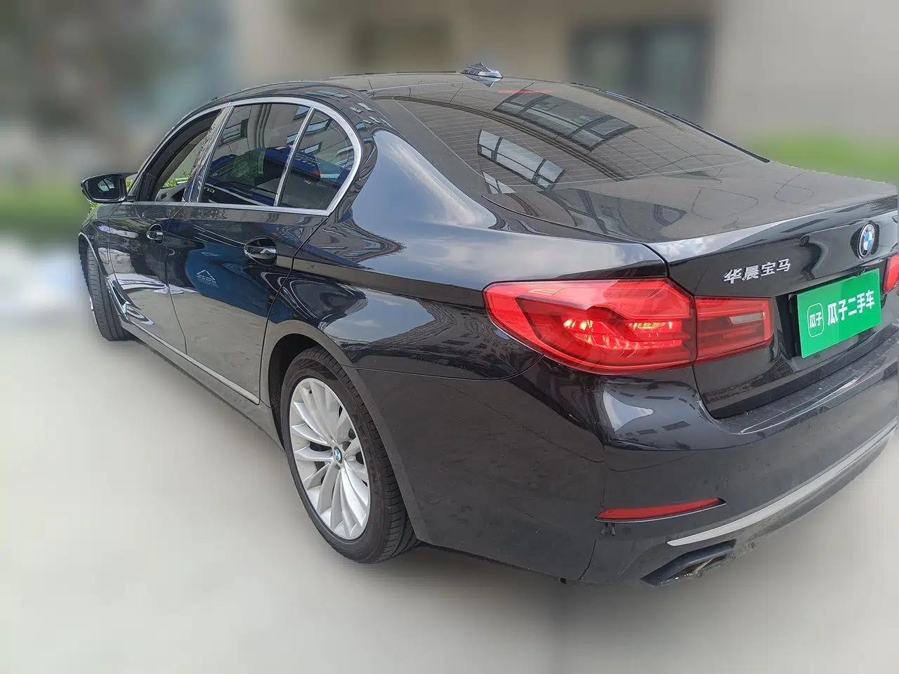 BMW 5 Series New Energy 2020 Mileage Upgrade Version 530Le Luxury Package — миниатюра 4