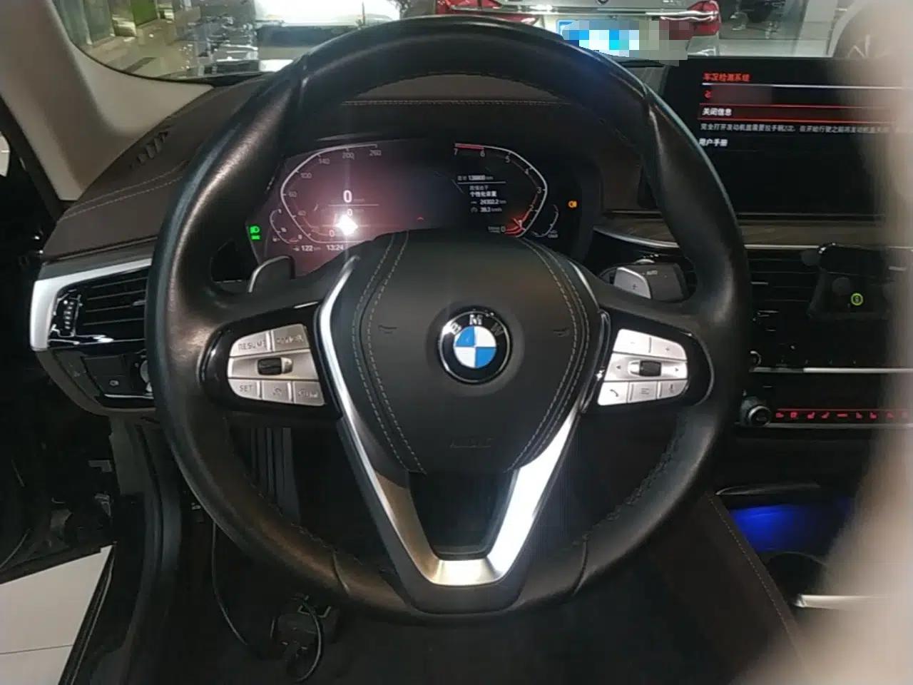 BMW 5 Series 2021 530Li Luxury Edition Premium Package — миниатюра 13