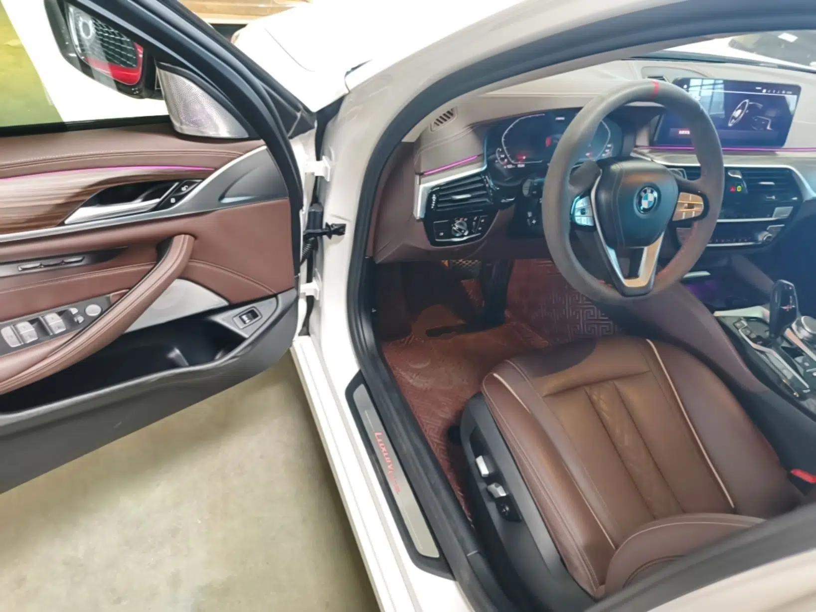 BMW 5 Series 2021 530Li Leading Luxury Package — миниатюра 23