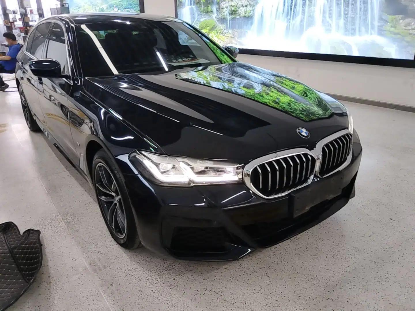 BMW 5 Series 2022 Second Facelift 525Li M Sport Package — миниатюра 3