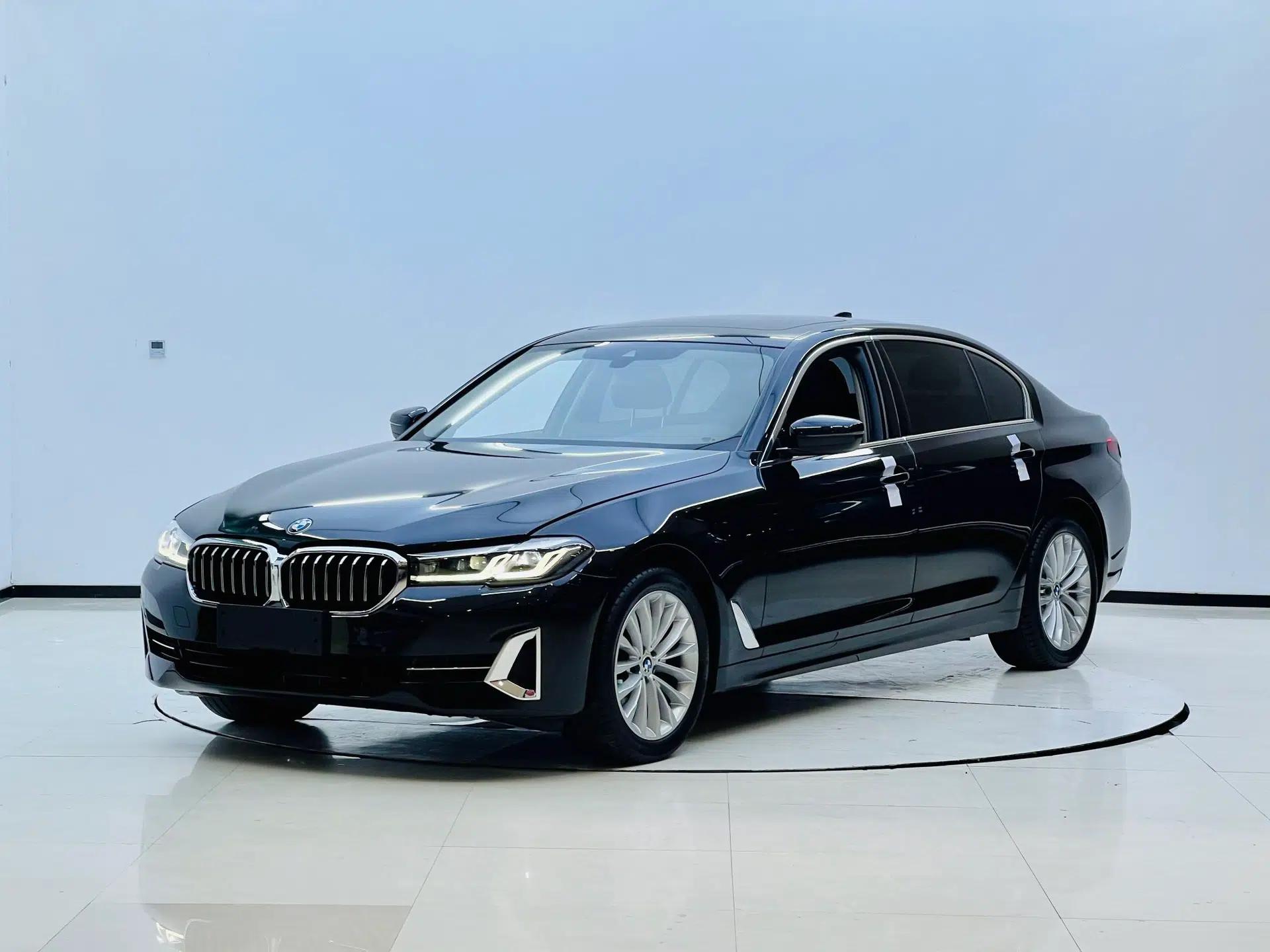 BMW 5 Series 2022 Restyled 525Li Luxury Package — миниатюра 1