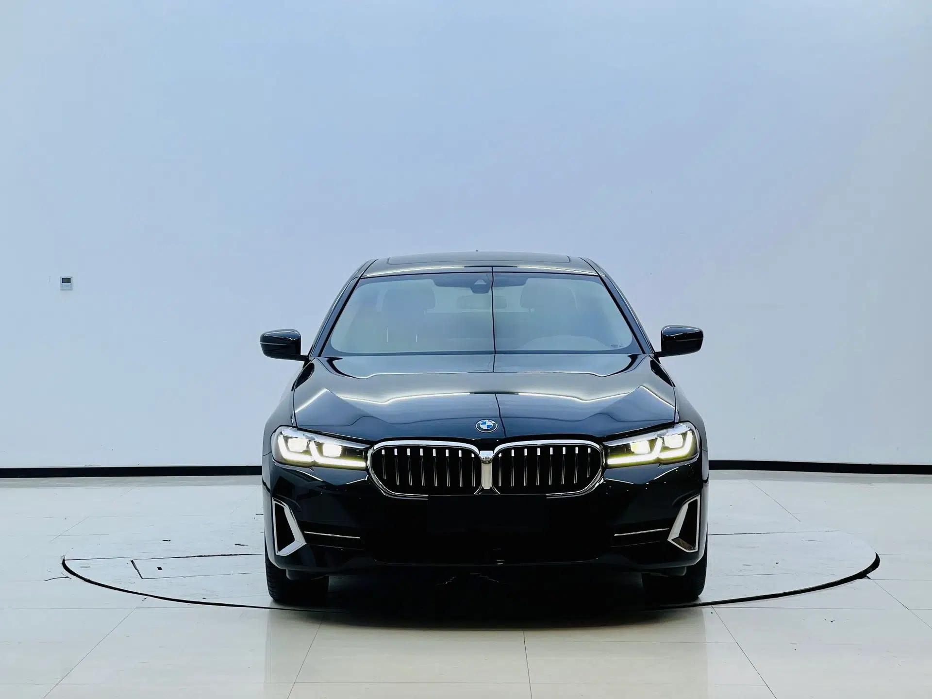 BMW 5 Series 2022 Restyled 525Li Luxury Package — миниатюра 2