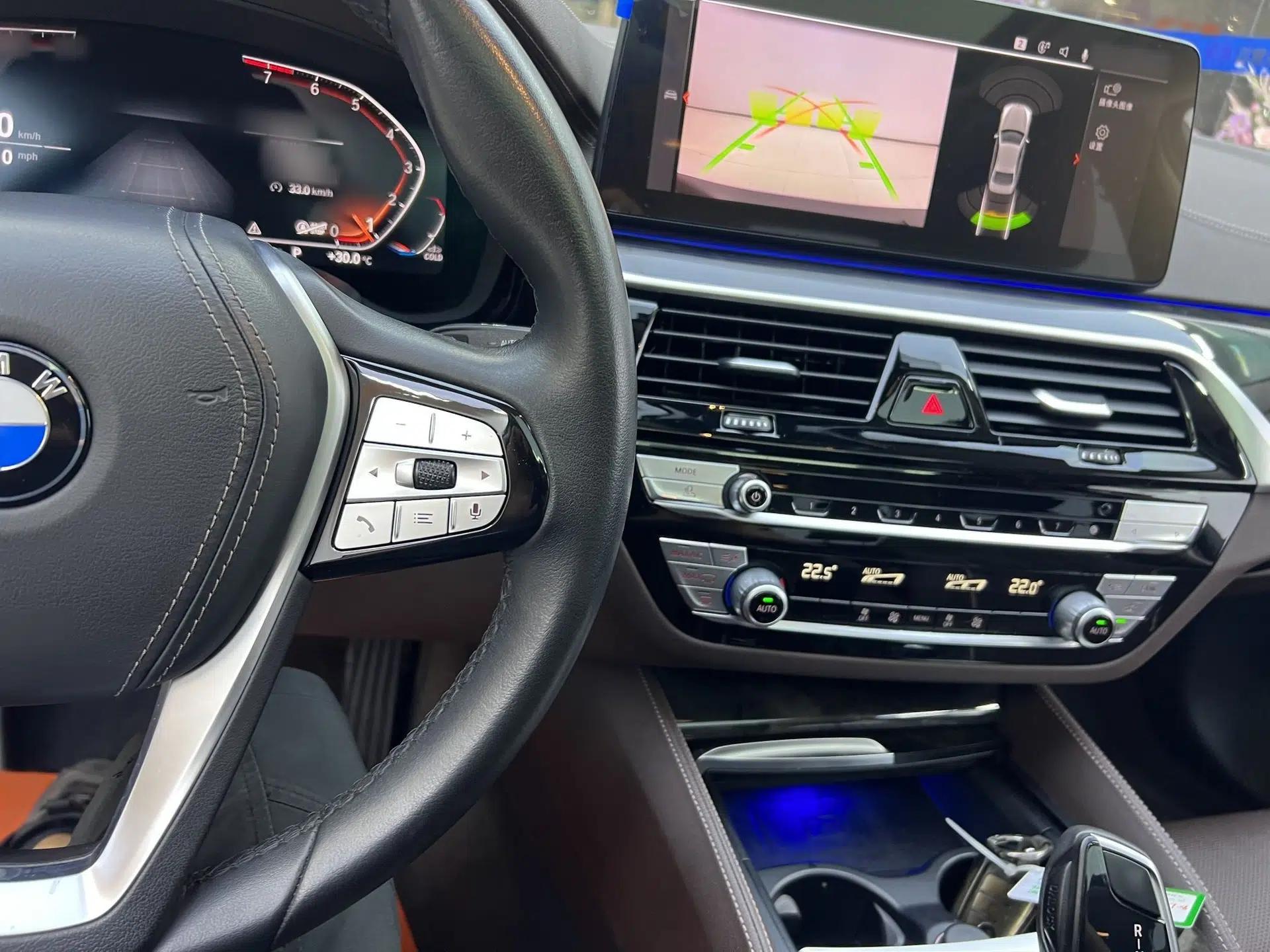 BMW 5 Series 2022 Restyled 525Li Luxury Package — миниатюра 11