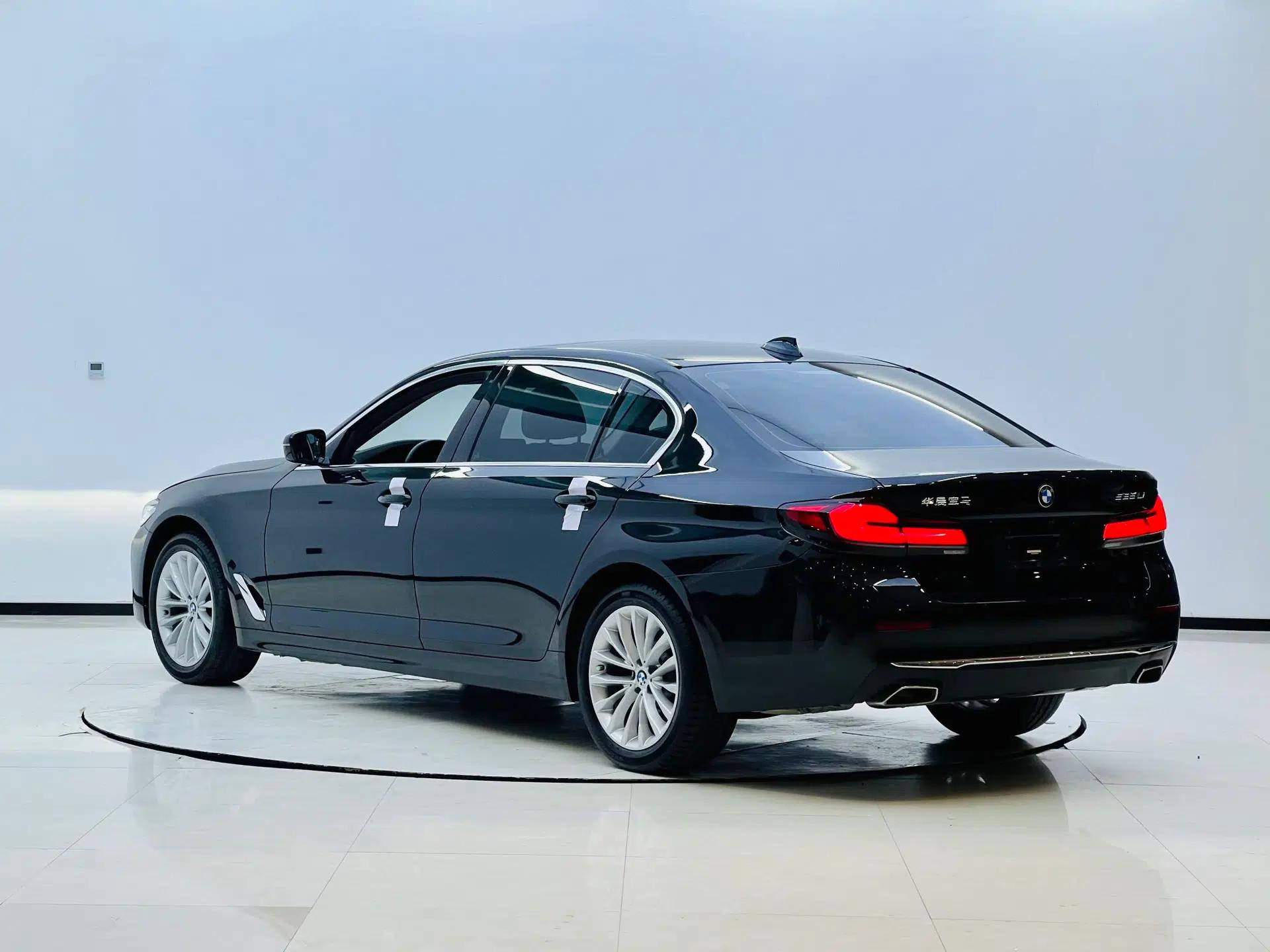 BMW 5 Series 2022 Restyled 525Li Luxury Package — миниатюра 4