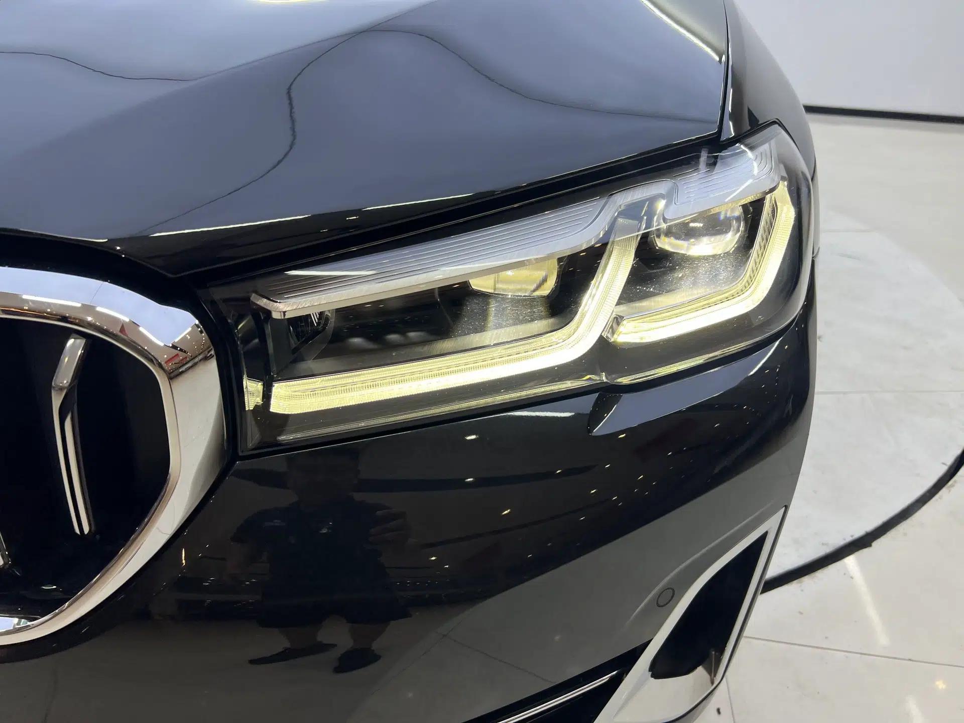 BMW 5 Series 2022 Restyled 525Li Luxury Package — миниатюра 5