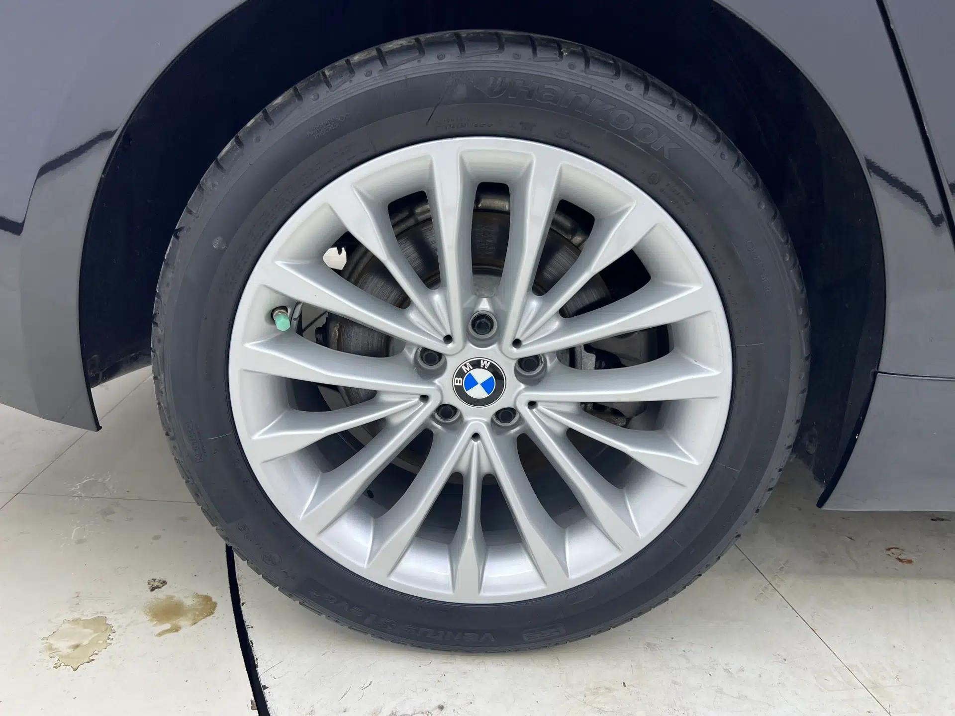 BMW 5 Series 2022 Restyled 525Li Luxury Package — миниатюра 7