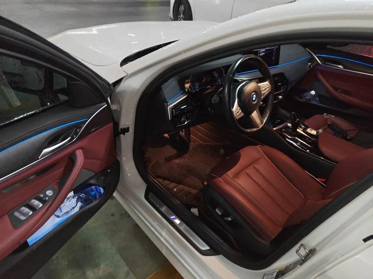 BMW 5 Series New Energy 2022 Second Facelift 535Le M Sport Package — миниатюра 16